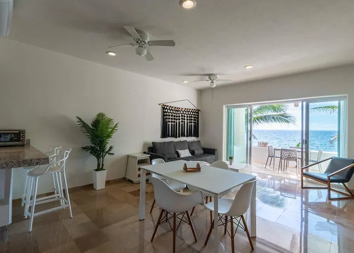 2 Bedroom Apartment Sea View